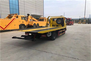 桦川非事故拖车